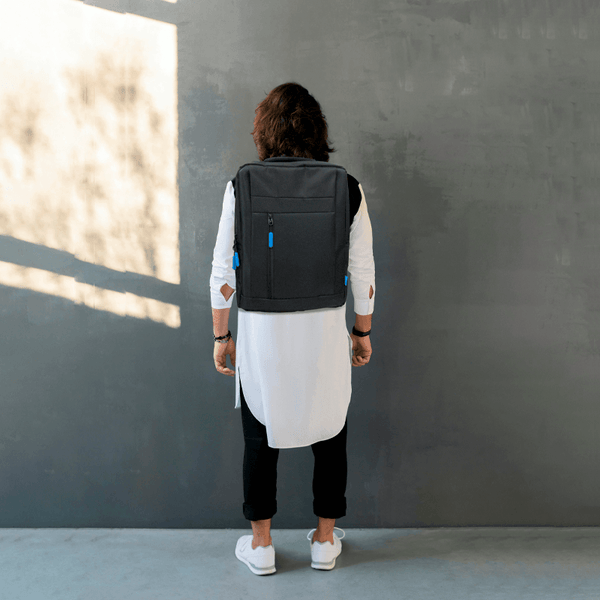 Morral Backpack para laptop hasta 15.6 Nylon negro XUE® - PCS FOR ALL SAS